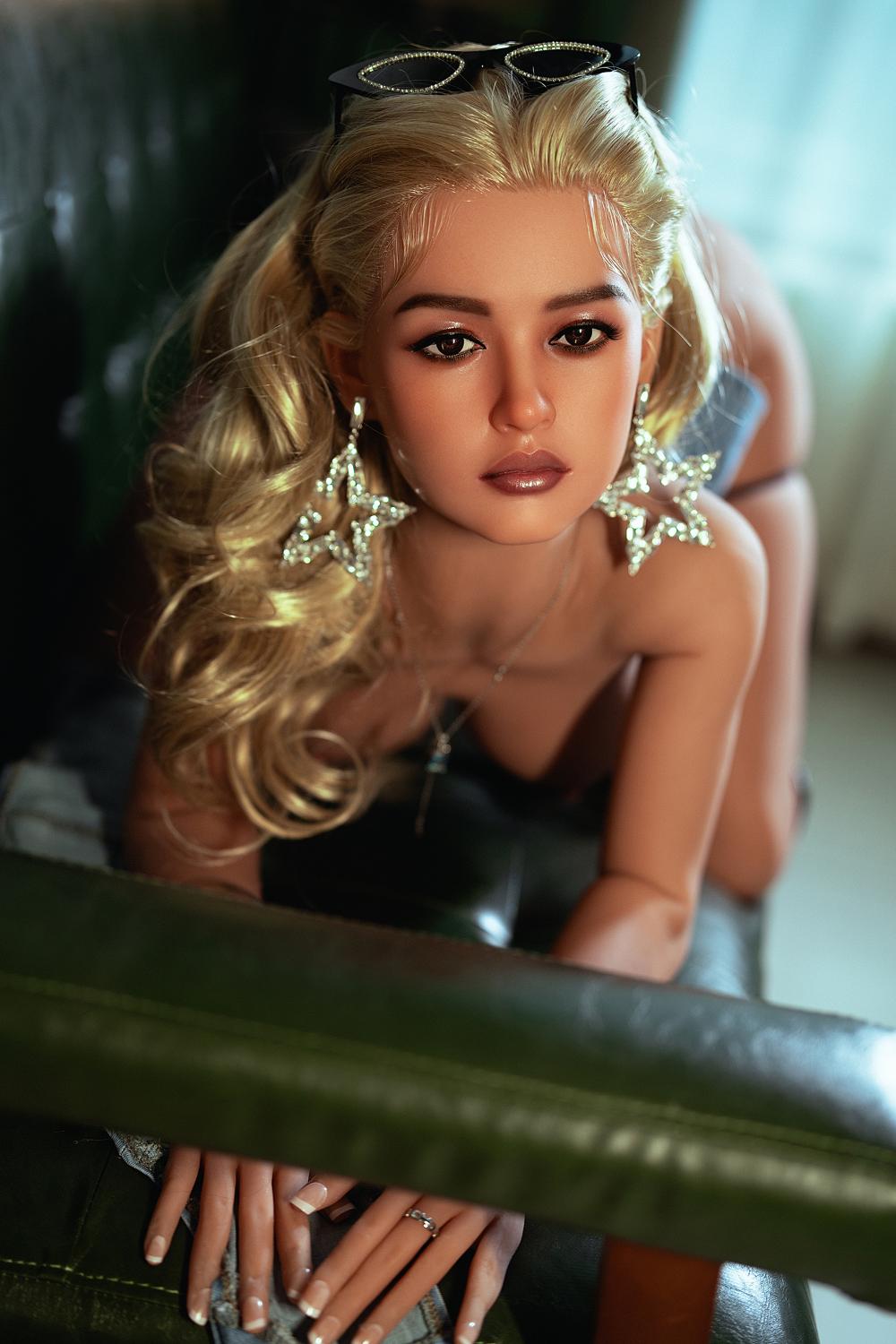 Halle - 148-170cm Premium Lifelike Sex Doll with Soft Silicone Head - SY Doll